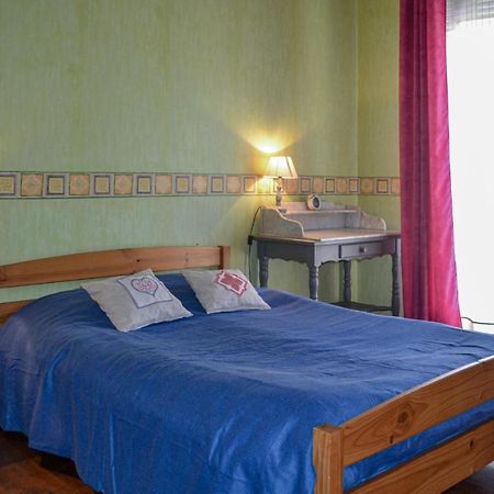 Stunning Home In Biras With Kitchenette מראה חיצוני תמונה